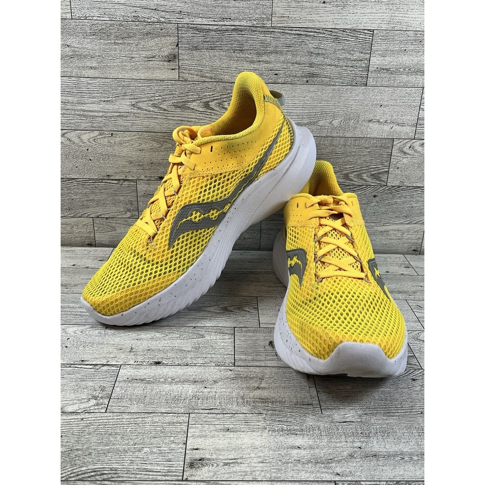 Saucony Kinvara 14 Yellow Gray Engineered Running Shoes S10823-123 Women Sz 9.5